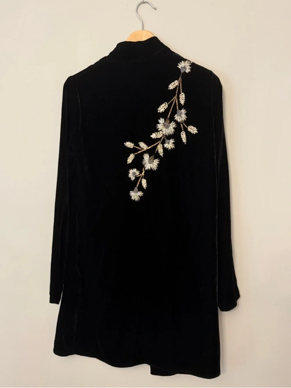 Elie Tahari Coley Floral Embroidered Velvet Jacket – NWT – $598 - Picture 2 of 8